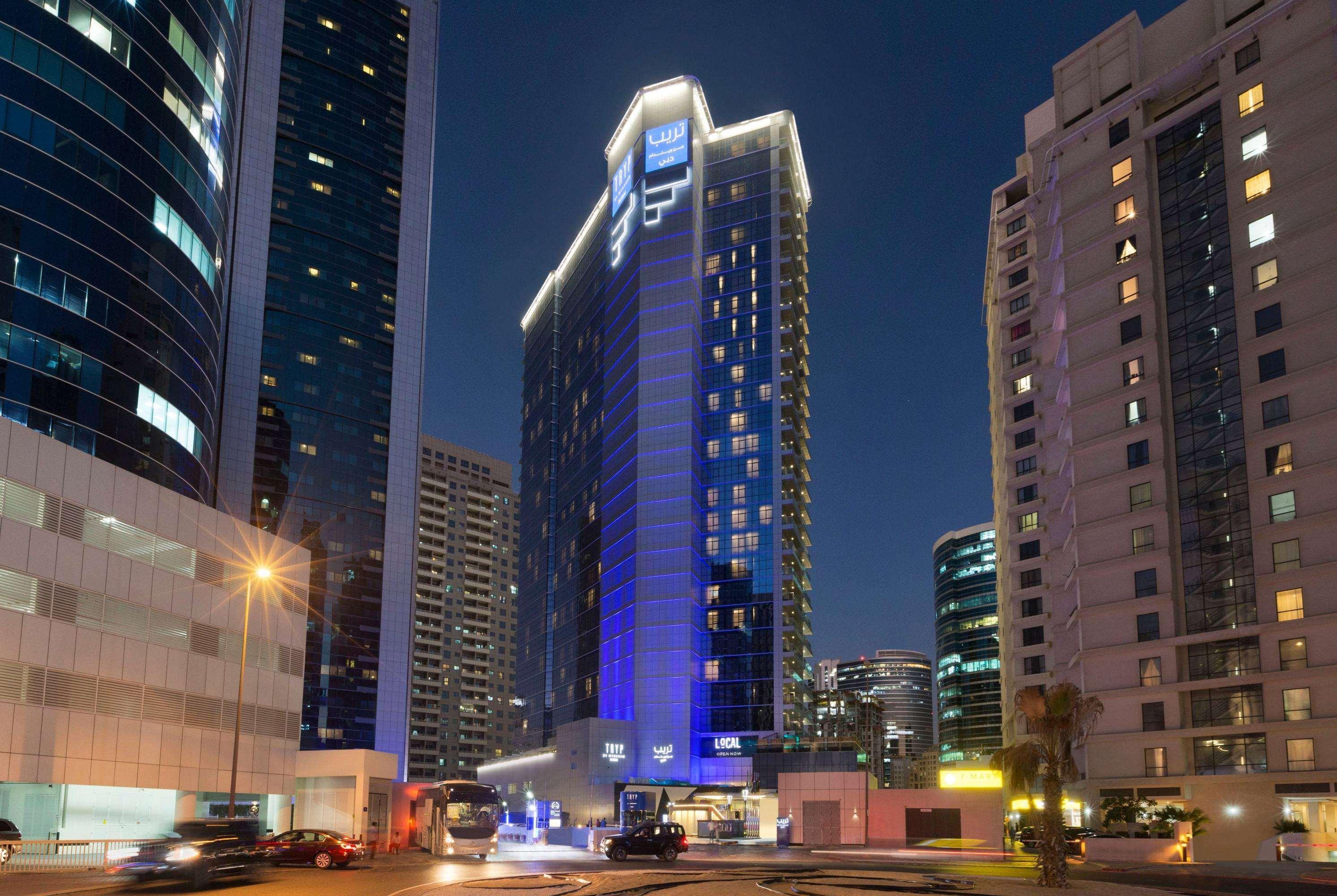 Tryp By Wyndham Dubai Hotel Bagian luar foto